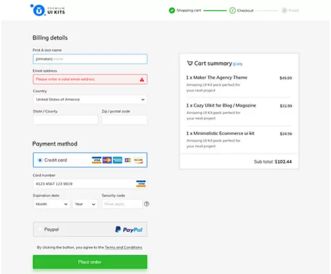 Accepter les paiements par carte de crédit est une opération simple et vitale pour la croissance de votre entreprise  Cependant, avant de commencer à accepter les cartes de crédit en ligne, vous aurez besoin d'un compte marchand.  Également connu sous le nom de traitement de carte de crédit, un compte marchand est un type de compte bancaire qui permet à votre magasin d'accepter les paiements en ligne.  (Psst ! Si vous acceptiez déjà les paiements par carte de crédit et de débit dans votre magasin physique, vous aurez déjà un compte marchand, vous pouvez donc passer à la section suivante si vous le souhaitez.)  Une fois qu'un client a essayé d'acheter quelque chose sur votre site Web, le compte marchand conserve les fonds temporairement pendant que certains contrôles monétaires sont effectués. Le processus se déroule généralement comme suit :  Le client effectue un achat Le compte marchand vérifie si des fonds sont disponibles Transaction vérifiée par l'association de la carte (Visa ou Mastercard etc.) L'argent entre dans votre compte bancaire professionnel  Habituellement, l'argent est conservé sur le compte du commerçant pendant quelques jours ouvrables, le temps que le paiement soit vérifié, autorisé et considéré comme sécurisé.   Comme nous l'avons dit, un compte marchand est un type de compte bancaire, vous devez donc connecter votre compte marchand à votre site Web comme vous le feriez avec tout autre type de compte bancaire. Vous pouvez facilement ouvrir un compte marchand dans presque toutes les banques, et vous serez généralement facturé des frais fixes de 10 $ à 30 $ par mois pour le service. En ce qui concerne les types de cartes de crédit que vous devez accepter, les plus utilisées sont Visa , Mastercard et American Express.  2  Ajouter une passerelle de paiement à votre site Web  En termes simples, une passerelle de paiement connecte votre site Web à un système de paiement . Il relie votre site Web à des cartes telles que Visa, Mastercard et American Express, soit en intégrant un paiement sur votre site Web, soit en redirigeant vos clients vers le site Web de la passerelle de paiement pour finaliser l'achat.   Les passerelles de paiement sont simples à configurer et offrent une variété de services adaptés à différents secteurs. Vous trouverez ci-dessous certaines de nos options préférées qui sont faciles à utiliser, acceptent toutes les principales cartes de crédit et n'offrent aucun frais d'installation…  Bande Idéal pour les entreprises par abonnement  Stripe est l'une des passerelles de paiement les plus personnalisables , vous permettant de personnaliser entièrement et d'intégrer une caisse élégante dans votre site Web . La plupart des alternatives vous obligent soit à utiliser leur propre modèle de paiement, soit à forcer vos clients à quitter votre site et à utiliser le site Web de la passerelle de paiement pour effectuer le paiement.   La principale fonctionnalité de Stripe est la facturation Stripe, qui vous permet de configurer rapidement et facilement des factures récurrentes ou des factures uniques.     Frais de bande : Frais mensuels : 0 $ Frais d'installation : 0 $ Frais de transaction en ligne : 2,9 % plus 30 cents par transaction Frais de Stripe Billing : gratuit pour le premier million de dollars de revenus, puis 0,4 % par la suite     Pay Pal Idéal pour ajouter une caisse gratuitement  En tant que nom familier, les caisses PayPal fournissent des signaux de confiance à vos clients , leur faisant savoir que leur argent est entre de bonnes mains. Bien que les caisses de PayPal soient assez basiques, elles peuvent être facilement ajoutées sans frais. La principale fonctionnalité de PayPal est le paiement en une seule touche , créant une expérience élégante pour vos clients.      Frais PayPal : Frais mensuels : 0 $ Frais d'installation : 0 $ Frais de transaction en ligne : 2,9 % plus 30 cents par transaction Paiements de factures : 2,9 % plus 30 cents par transaction     Carré Idéal pour les petites entreprises  La meilleure option si vous partez de « la case départ », cette passerelle de paiement est simple et abordable pour les petites entreprises qui souhaitent accepter les paiements en ligne. Vous pouvez même créer un site Web gratuitement à l'aide de Square Online .     Frais carrés : Frais mensuels : 0 $ Frais d'installation : 0 $ Frais de transaction en ligne : 2,9 % plus 30 cents par transaction Paiements de factures : 2,9 % plus 30 cents par transaction     Plateforme de commerce électronique tout-en-un  Bien que nous n'ayons mentionné que trois passerelles de paiement, il en existe des centaines. Le simple choix peut être écrasant, avec tous les différents frais de transaction et fonctionnalités de traitement des cartes de crédit à prendre en compte.   Dans cet esprit, vous pouvez envisager d'utiliser un constructeur de site Web de commerce électronique . Ceux-ci offrent une solution «tout-en-un» , combinant des outils de création de sites Web faciles à utiliser avec les principales intégrations de passerelles de paiement au monde.  Shopify est la meilleure plate-forme de commerce électronique complète sur le marché , combinant des outils de vente impressionnants avec une fonctionnalité intuitive que vous adorerez utiliser. Pendant ce temps, Wix Ecommerce est une bonne option si vous cherchez à créer un beau site Web et à vendre quelques articles en parallèle.   Shopify propose même sa propre passerelle de paiement, Shopify Payments , qui ne comporte aucun frais de transaction ! Cependant, Shopify s'intègre également à plus de 100 passerelles de paiement différentes - y compris PayPal, Square et Stripe - afin que vous puissiez garder vos options ouvertes.  La propre passerelle de paiement de Shopify n'applique aucun frais de transaction     Plus d'informations : Shopify vs Wix Ecommerce : Qui remporte la bataille des meilleurs ? Examen des prix de Shopify : y a-t-il des coûts Shopify cachés ? 9 meilleures plateformes de commerce électronique gratuites : économisez pendant que vous vendez avec nos meilleurs choix gratuits 10 meilleurs constructeurs de sites Web de commerce électronique pour les petites entreprises : Créez la meilleure boutique en ligne possible pour votre entreprise Top 6 des alternatives Shopify : Peut-être devriez-vous magasiner jusqu'à ce que vous tombiez Mettre en place un prélèvement automatique  Avant de commencer, sachez que l'utilisation d'un prélèvement automatique n'est pas adaptée aux paiements en ligne. C'est un processus lent. Le prélèvement automatique oblige le payeur à autoriser une entreprise à retirer de l'argent directement de son propre compte , c'est pourquoi les propriétaires de boutiques en ligne doivent s'en tenir aux cartes de crédit et aux passerelles de paiement.  Cela dit, les prélèvements automatiques sont utiles pour les sites Web qui doivent accepter très rarement les paiements , tels que les sites Web des administrations locales recevant de l'argent provenant d'amendes ou de pénalités, ou les sites Web qui utilisent des frais d'abonnement.  Les prélèvements pour votre entreprise peuvent être mis en place facilement via l' Automated Clearing House (ACH), le réseau en charge des prélèvements aux États-Unis. En 2015, plus de 25 milliards de transactions ont été effectuées sur le réseau ACH, les prélèvements représentant 62 % de ces transactions.  4 Utiliser les chèques électroniques  Vous vous demandez comment accepter les paiements en ligne sans avoir à vous soucier de cartes ou d'espèces ? Alors consultez les eChecks. Un type de TEF (transfert électronique de fonds), les eChecks fonctionnent comme un chèque papier, mais en ligne !  Tout comme leurs homologues papier, les chèques électroniques déposeront de l'argent du compte bancaire du client sur le compte bancaire de votre entreprise , via un logiciel ACH (Automated Clearing House). Tout ce que le client a à faire est d'ajouter quelques informations bancaires dans le formulaire de paiement en ligne, qui est ensuite traité par l'ACH. L'utilisation des eChecks permet à votre entreprise de gagner de l'argent et de sauver des arbres – hourra !  5 Intégrer les paiements de portefeuille mobile  D'ici 2023, il est prévu que plus de 1,31 milliard de personnes dans le monde auront utilisé des applications de paiement mobile au cours d'au moins six mois. De toute évidence, si vous planifiez comment accepter les paiements en ligne pour votre stratégie à long terme, vous devrez probablement commencer à accepter les paiements mobiles.   Également appelées portefeuilles mobiles, ces applications stockent les informations de votre carte bancaire sur votre smartphone, ce qui vous permet d'effectuer des paiements rapides en ligne (si la boutique en ligne accepte les paiements par application mobile, bien sûr !)  Vous reconnaîtrez les portefeuilles mobiles largement utilisés en Amérique, tels que Apple Pay, Samsung Pay et Google Pay , mais il existe des alternatives extrêmement populaires en Chine , notamment AliPay et WeChat Pay , que vous devriez considérer si vous cherchez à vendre sur le marché chinois.  Les portefeuilles mobiles sont l'avenir des paiements en ligne  La majorité des plates-formes de commerce électronique - y compris Squarespace Ecommerce , BigCommerce - fourniront à votre site Web la possibilité d'accepter les paiements par portefeuille numérique dans le cadre de leurs plans tarifaires les plus basiques.     Plus d'informations : Examen des prix de BigCommerce Examen des prix de Squarespace     6 Envoyer des factures par e-mail Click-to-Pay  Celui-ci est assez explicite. Vous pouvez envoyer des factures à vos clients par e-mail, qui peuvent ensuite payer en quelques clics . C'est l'un des moyens les plus rapides pour votre entreprise d'accepter des paiements en ligne, tout en réduisant sa consommation de papier. Tout le monde est gagnant !  Vous pouvez utiliser un logiciel de facturation automatisée pour envoyer de nombreuses factures rapidement et sans problème. Certains des logiciels de facturation automatisée les plus populaires incluent :  Facturera Facture Zoho Certifier les achats Résolution de temps Ariba  Ces types de logiciels intégreront votre site Web, le formulaire de paiement des factures et votre base de données clients en un seul endroit, vous permettant de voir qui a payé et combien vous avez gagné sur les factures jusqu'à présent.     7  Installer le logiciel de facturation récurrente  Vous vous souvenez peut-être que la passerelle de paiement Stripe vous permet d'envoyer des factures récurrentes dans le cadre de son forfait. Bien que Stripe propose de nombreuses fonctionnalités différentes qui vous permettent d'effectuer des paiements en ligne, vous pouvez choisir d'investir dans un logiciel spécialisé dans l'envoi automatique de factures à vos clients.  Bien qu'ils soient très similaires, les factures et les factures sont assez différentes . Une facture contient une liste de biens ou de services qui doivent encore être livrés, avec un relevé de la somme due, tandis qu'une facture indique un reçu de paiement pour les biens déjà utilisés.      Pensez-y comme ça. Une entreprise de menuiserie enverrait une facture contenant l'équipement et les services nécessaires pour le travail, tandis qu'un service de streaming en ligne enverrait une facture mensuelle.  Le logiciel de facturation récurrente - également appelé logiciel de facturation automatisée - est idéal pour les entreprises par abonnement car il permet à vos clients de payer automatiquement chaque fois que le paiement est dû, ce qui facilite la vie de vos clients - et vous garantit d'être payé à temps ! Pensez simplement que des clients satisfaits signifient des profits heureux.  Si vous souhaitez créer une boutique en ligne, sachez que les constructeurs de sites Web de commerce électronique, tels que Shopify , prennent en charge la possibilité d'envoyer des commandes, des factures et des abonnements récurrents via des applications tierces.  Comment accepter des paiements en ligne : résumé  Les dépenses de commerce électronique devant monter en flèche au cours des prochains mois, il est essentiel que votre entreprise soit prête à faire face à l'augmentation de la demande. En d'autres termes, votre entreprise doit être prête à accepter les paiements en ligne de différentes manières , avec moins de consommateurs faisant leurs achats dans les magasins physiques.  Il convient également de noter que la manière dont vous acceptez les paiements dépend de l'endroit où vous vendez vos produits. Par exemple, si vous vendez sur une place de marché en ligne, vous devrez respecter les règles des options de paiement, tandis que la création d'une boutique en ligne vous donne libre cours sur la façon dont vous effectuez les paiements en ligne. Mais récapitulons rapidement ce que nous avons couvert pour rafraîchir nos mémoires…  Les meilleurs moyens de prendre des paiements en ligne sont : Accepter les cartes de crédit et de débit Ajouter une passerelle de paiement Mettre en place un prélèvement automatique Utiliser les chèques électroniques Intégrer les paiements par portefeuille mobile Envoyer des factures click-to-pay Installer un logiciel de facturation récurrente  N'oubliez pas que pour accepter les paiements par carte de crédit et de débit, vous devez créer un compte marchand via la banque de votre choix, mais c'est très simple à faire. En fait, toutes les méthodes mentionnées ci-dessus sont assez simples à mettre en œuvre. Après avoir lu cet article, il ne devrait plus s'agir désormais de savoir comment accepter les paiements en ligne, mais quand .